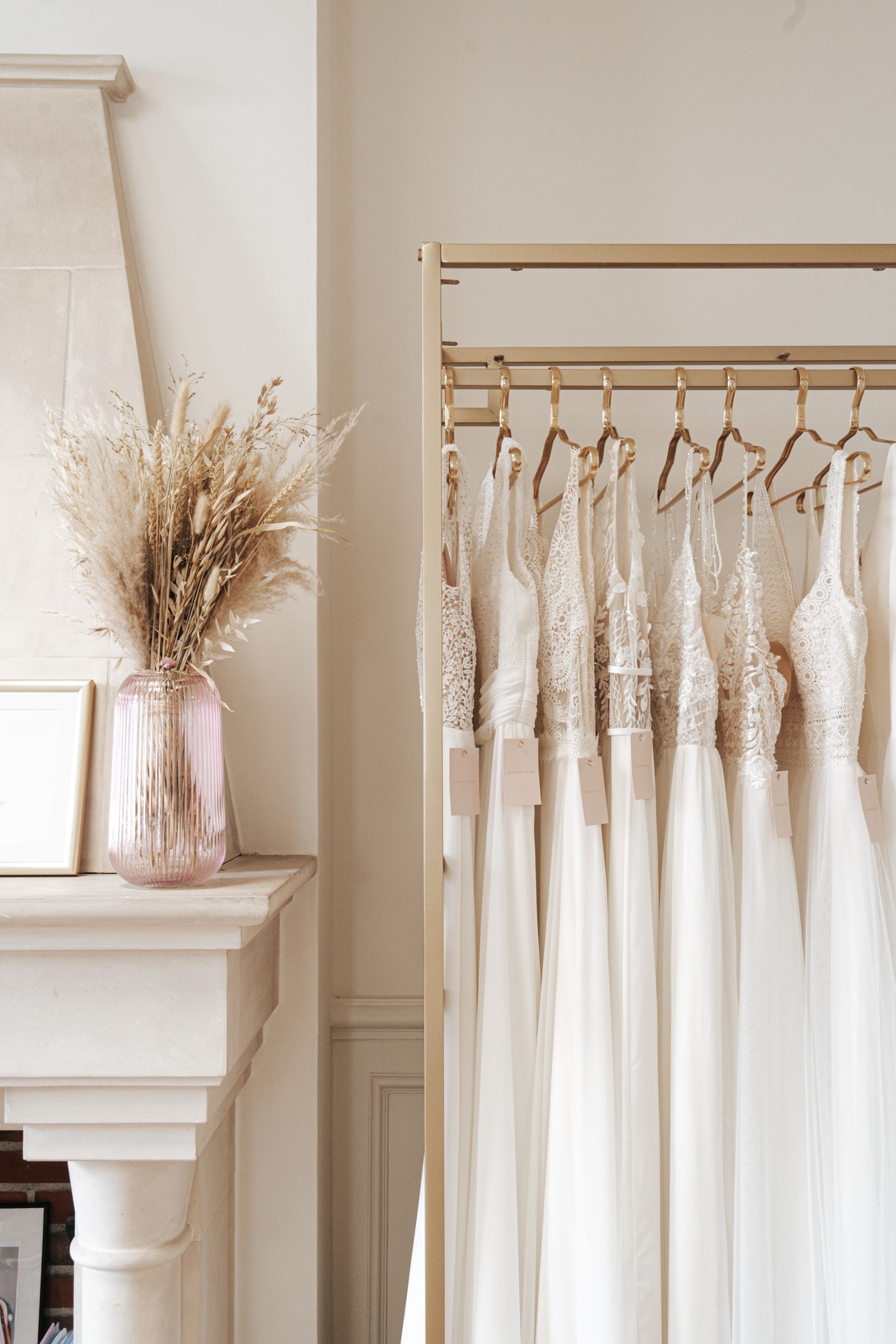 Collection de robe de mariée moderne et variées