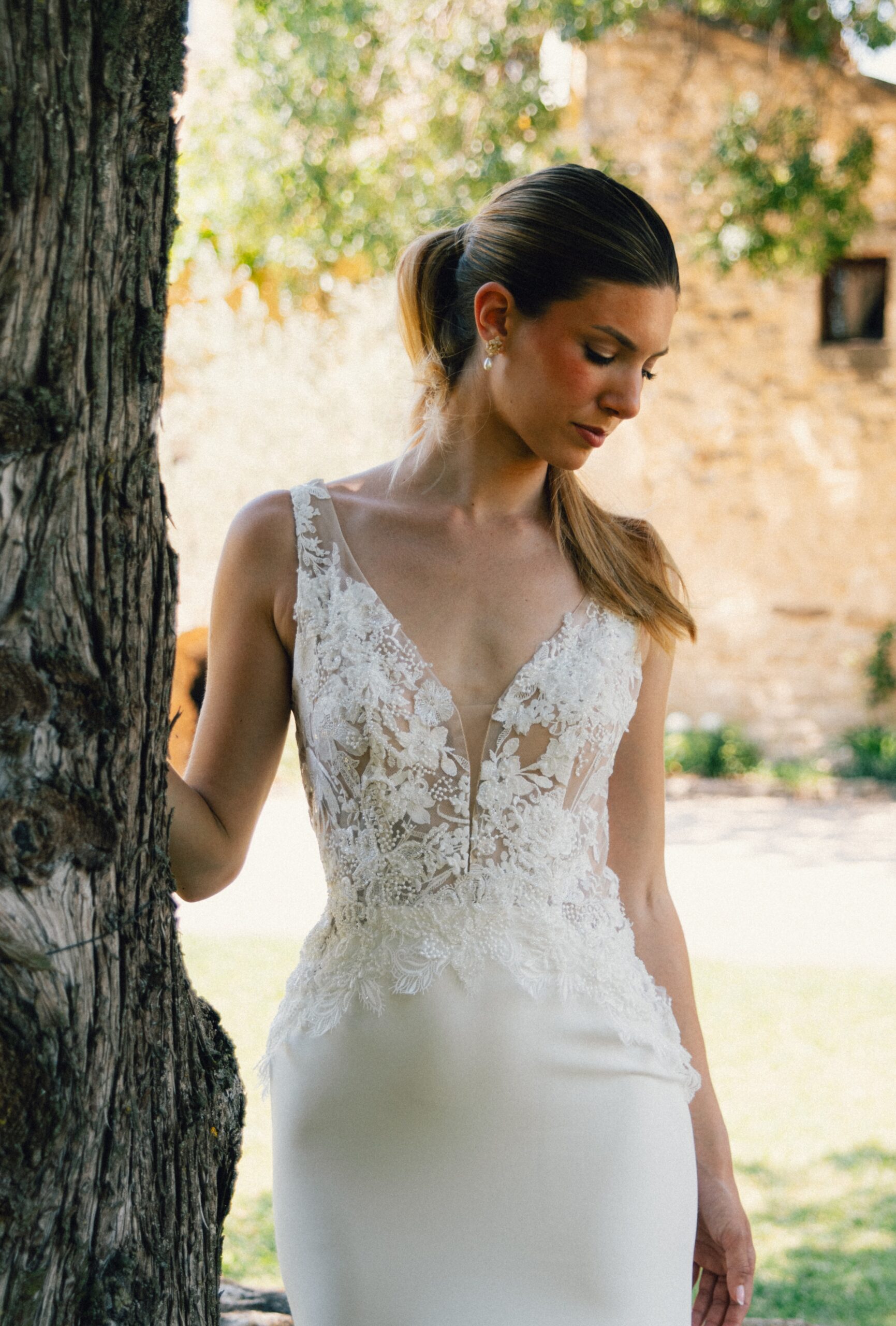 Robe de mariée en noir et blanc