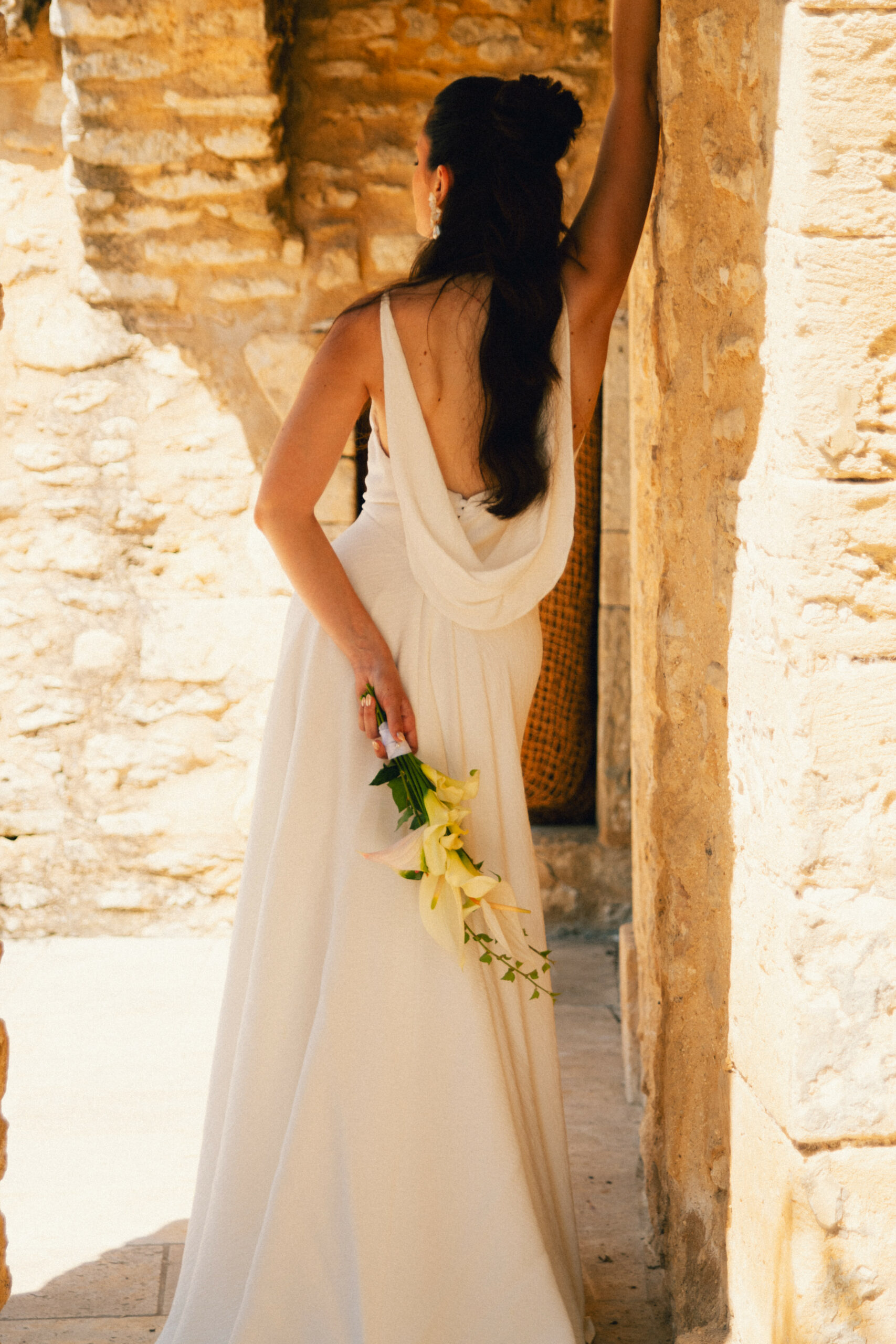 Robe de mariée Daphné, qui est moderne et romantique